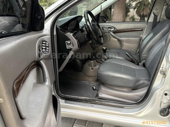 2000 Focus 1.6 Ghia KLİMA\SANRUF EN DOLUSU CAM GİBİ EMSALSİZ