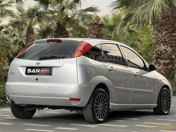 2000 Focus 1.6 Ghia KLİMA\SANRUF EN DOLUSU CAM GİBİ EMSALSİZ