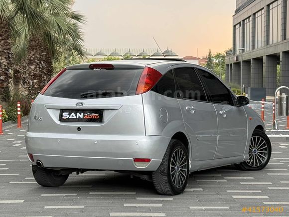 2000 Focus 1.6 Ghia KLİMA\SANRUF EN DOLUSU CAM GİBİ EMSALSİZ