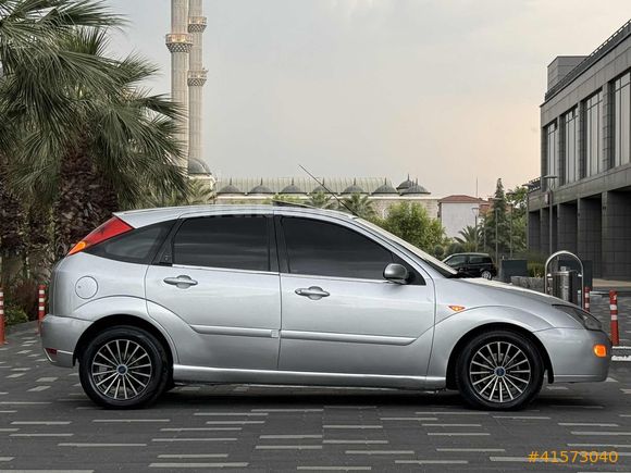 2000 Focus 1.6 Ghia KLİMA\SANRUF EN DOLUSU CAM GİBİ EMSALSİZ