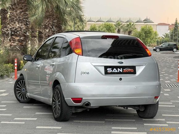 2000 Focus 1.6 Ghia KLİMA\SANRUF EN DOLUSU CAM GİBİ EMSALSİZ