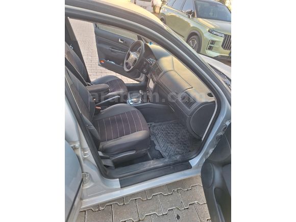 Sahibinden Volkswagen Golf 1.6 1999 Model