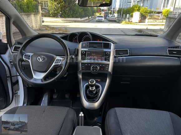 145 BINDE 2014 MODEL TOYOTA VERSO ELEGANT 7 KISILIK HATASİZ