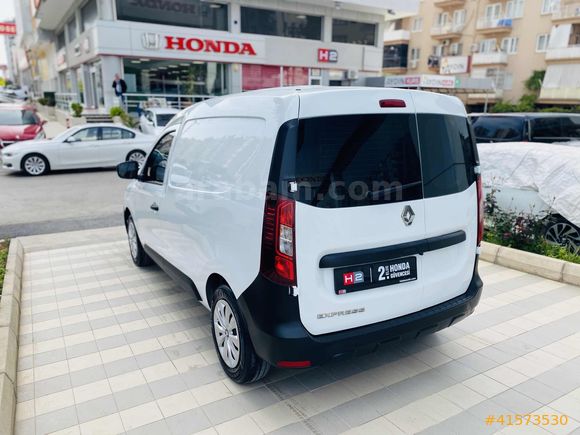 "H2'DEN"KREDİ KARTINA%0 FAİZ- 2023 RENAULT EXPRESS VAN DCI JOY
