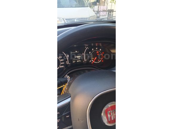 Sahibinden Fiat Egea 1.4 Fire Easy 2020 Model  77.400 km Beyaz