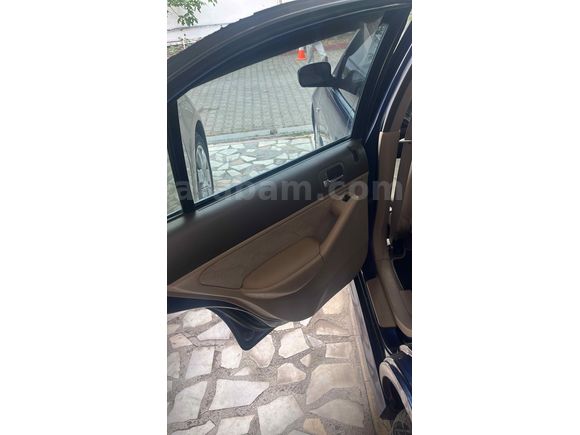  Honda Civic 1.6 LS 2006 Model  tek değişen 