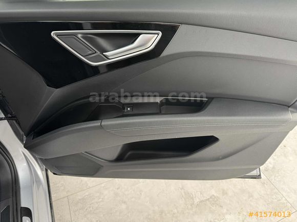 701 KM MENZİL AUDİ/Q4 SPORTBACK HATASIZ