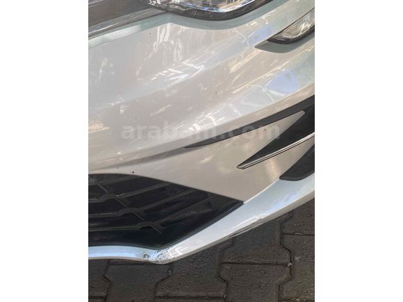 Sahibinden Renault Megane 1.3 TCe Touch 2025 Model 