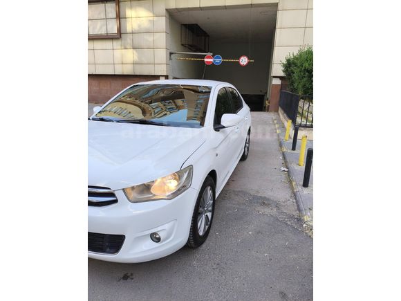 Tam otomatik 1.6 VTi Exclusive 2013