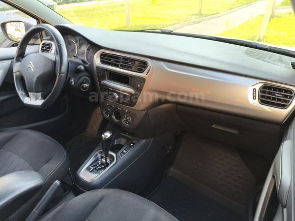 Tam otomatik 1.6 VTi Exclusive 2013