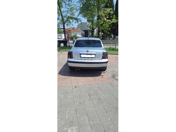 Sahibinden Volkswagen Passat 1.9 TDi Basic 2000 Model  371.000 km Gri