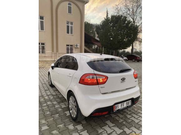 Sahibinden Kia Rio 1.4 CRDi Fancy 2013 Model 