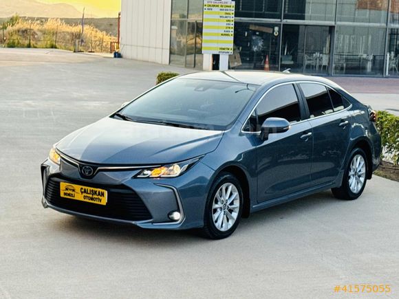 2022 SIFIRGİBİ COROLLA DREAM HYBRİT+BENZİNLİ OTOMATİK 81'Binkmde