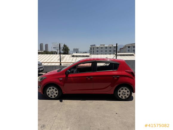 ADIÖZ GARAGE/2012 i20 EMSALSİZ KM
