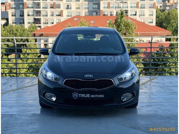 TR MOTORS ' DAN TEMİZ VE BAKIMLI CAM TAVANLI KİA CEED
