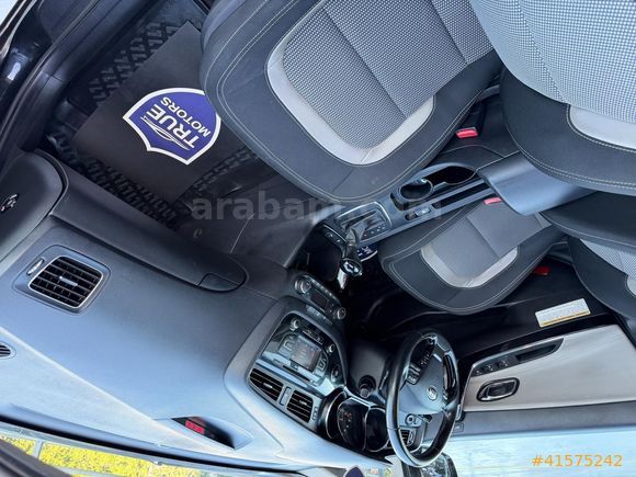TR MOTORS ' DAN TEMİZ VE BAKIMLI CAM TAVANLI KİA CEED