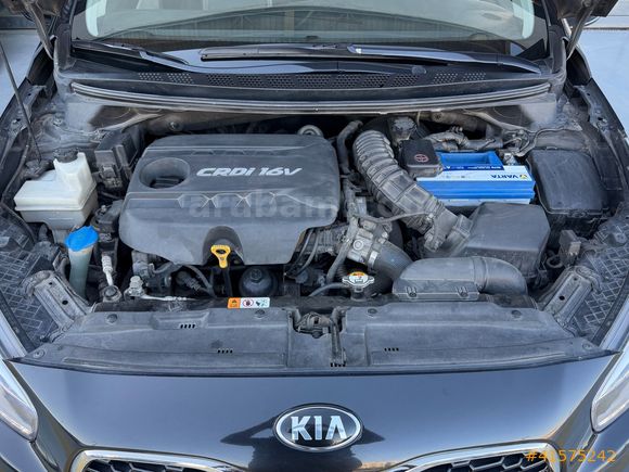 TR MOTORS ' DAN TEMİZ VE BAKIMLI CAM TAVANLI KİA CEED
