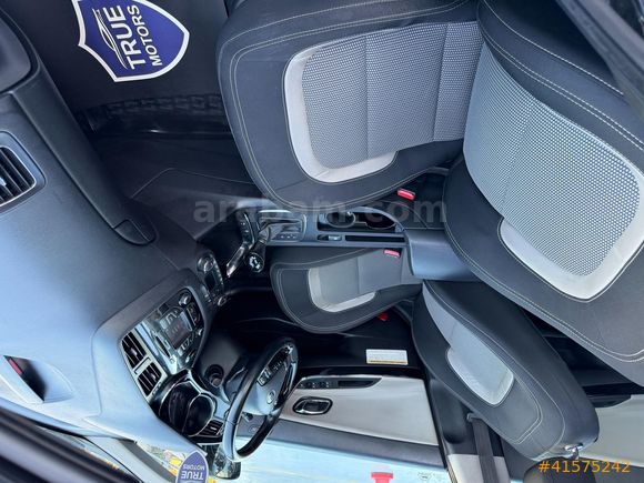 TR MOTORS ' DAN TEMİZ VE BAKIMLI CAM TAVANLI KİA CEED