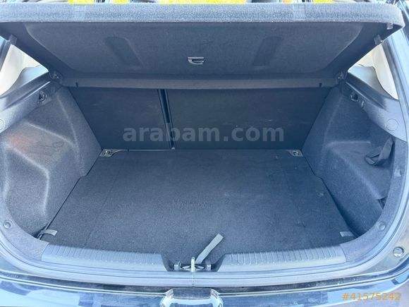 TR MOTORS ' DAN TEMİZ VE BAKIMLI CAM TAVANLI KİA CEED