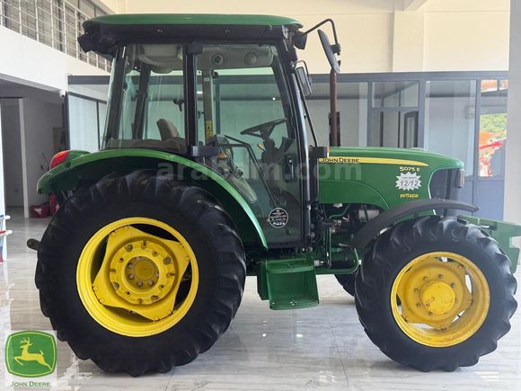 2015 MODEL JOHN DEERE 5075E 4WD KABİNLİ TRAKTÖR SATILIKTIR.