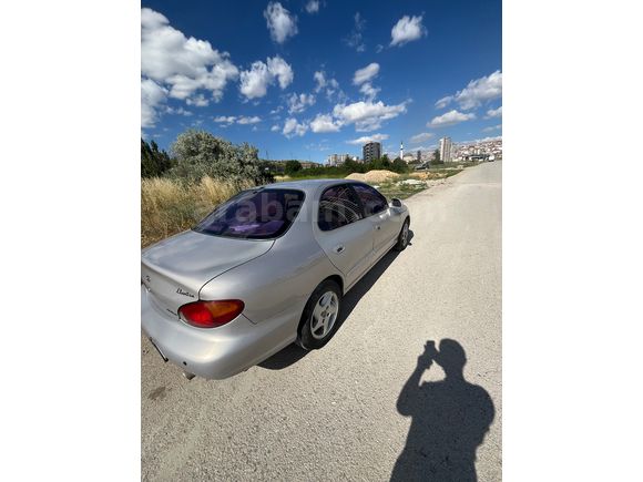 Sahibinden Hyundai Elantra 1.6 GLS 2000 Model 