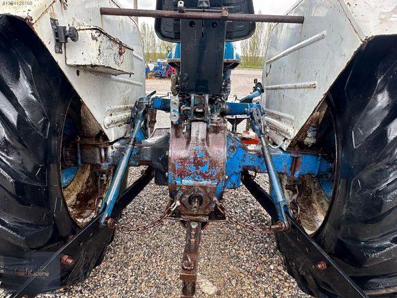 KADEME MOT ARÇLRDN 1972 MODEL FORD 3000 BİRİNCİ SINIF