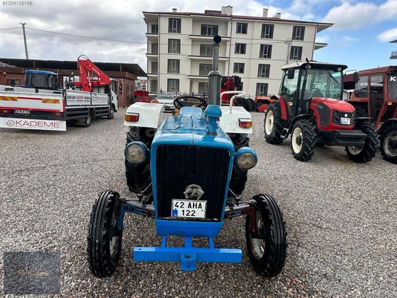 KADEME MOT ARÇLRDN 1972 MODEL FORD 3000 BİRİNCİ SINIF