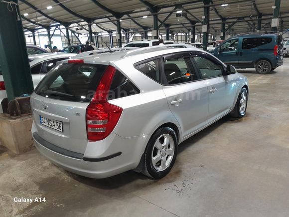Sahibinden Kia Ceed 1.6 CRDi Cool SW 2009 Model