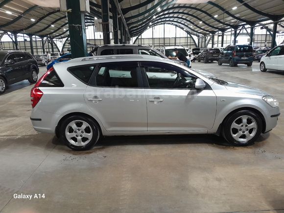 Sahibinden Kia Ceed 1.6 CRDi Cool SW 2009 Model