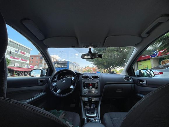 2009 Model 215 binde Temiz 1.6 Titanium Focus Tramer 800TL