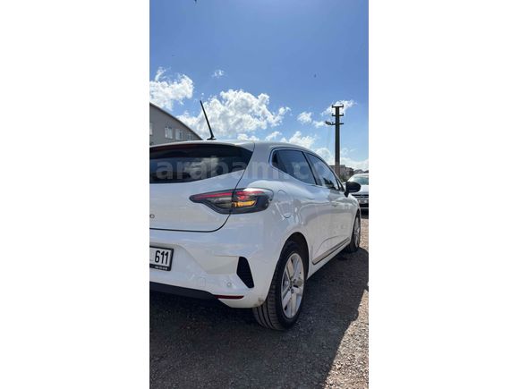 Sahibinden Renault Clio 1.0 TCe Evolution 2024 Model 