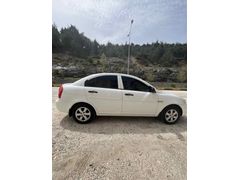 Sahibinden Hyundai Accent Era 1.4 Team 2011 Model  368.000 km Beyaz