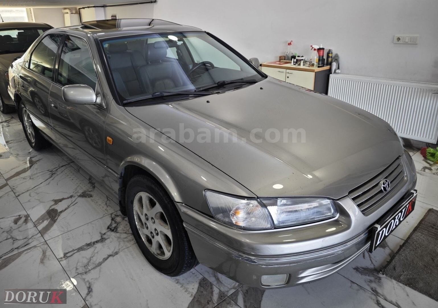 Galeriden Toyota Camry 3.0 GX 2000 Model İstanbul 183.500 km Gri 4