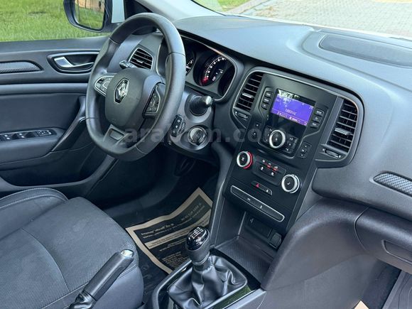  Renault Megane 1.3 TCe Joy 2020 99.000 km 