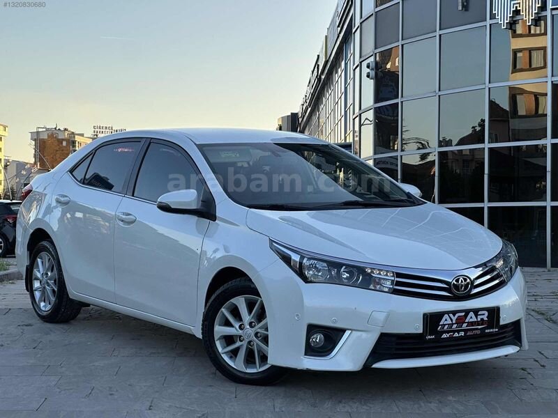Galeriden Toyota Corolla 1.6 Premium 2015 Model Uşak 155.000 km Beyaz