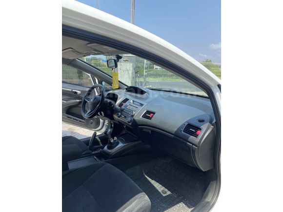 Sahibinden Honda Civic 1.6i VTEC Premium 2011 Model 