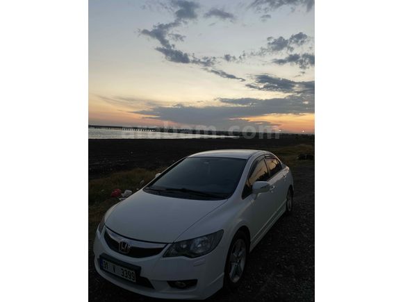 Sahibinden Honda Civic 1.6i VTEC Premium 2011 Model 