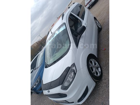 Sahibinden Hatasız Ford Transit Courier 1.5 TDCi Trend 2015 Model 
