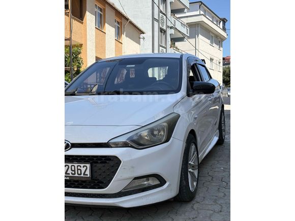 Sahibinden Hyundai i20 1.4 CRDi Jump 2015 Model 