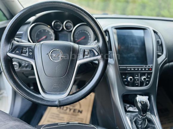 -MAHİROĞLU AUTO'DAN TEMİZ OPEL ASTRA GENİŞ EKRAN EDİTİON-