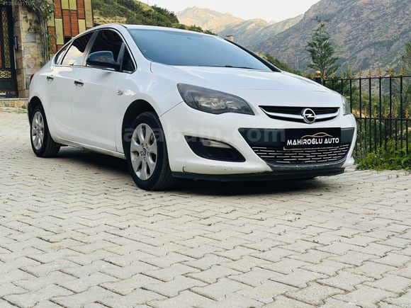 -MAHİROĞLU AUTO'DAN TEMİZ OPEL ASTRA GENİŞ EKRAN EDİTİON-