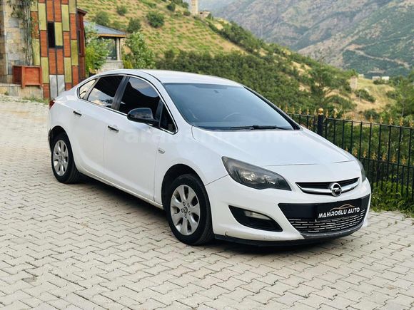 -MAHİROĞLU AUTO'DAN TEMİZ OPEL ASTRA GENİŞ EKRAN EDİTİON-
