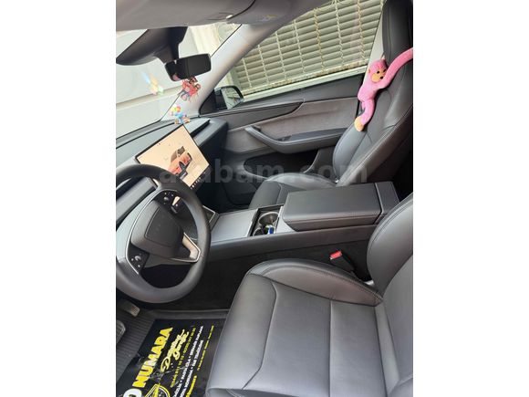 Sahibinden Tesla Model Y Premium (Juniper) 2025 Model 