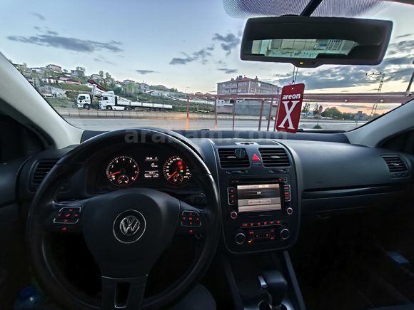 Sahibinden Volkswagen Jetta 1.4 TSi Comfortline 2010 Model