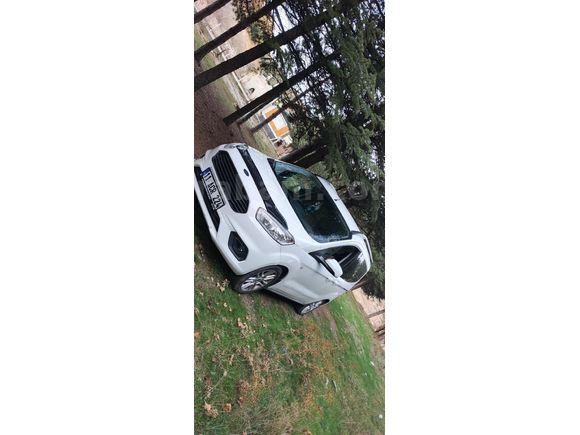 Sahibinden Ford Tourneo Courier 1.0 EcoBoost Titanium 2023 Model