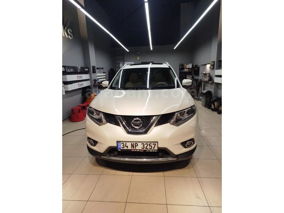 Sahibinden Nissan X-Trail 1.6 dCi Platinum Premium 2015 Model