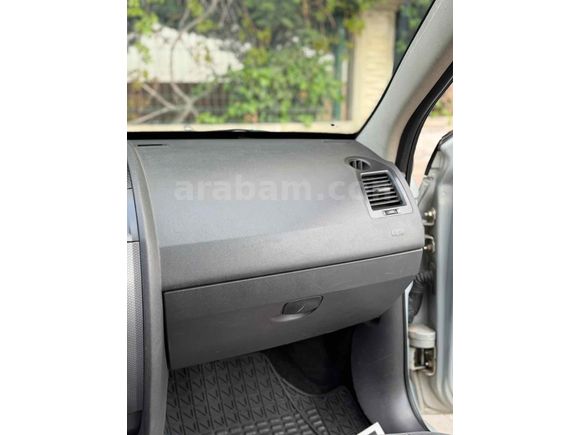 Sahibinden Renault Megane 1.6 Dynamique 2004 Model 