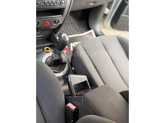 Sahibinden Renault Megane 1.6 Dynamique 2004 Model 