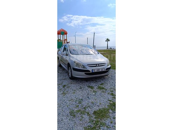 DEĞİŞENSİZ ÖZEL PLAKALI PEUGEOT