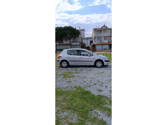 DEĞİŞENSİZ ÖZEL PLAKALI PEUGEOT